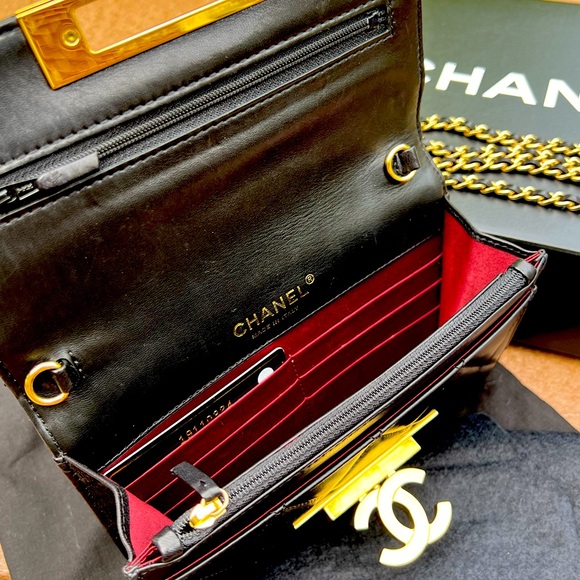 Authentic Chanel Golden Class WOC - Picture 3 of 6